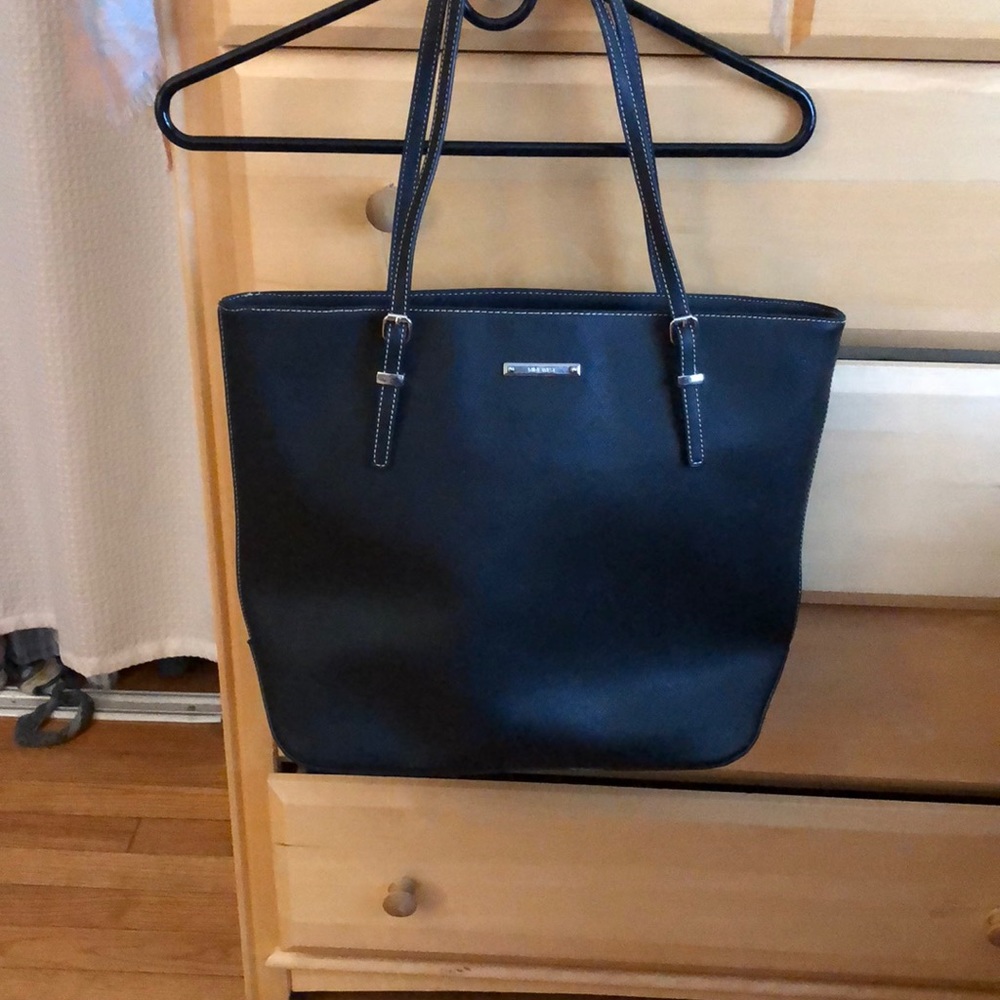 Nine West black tote